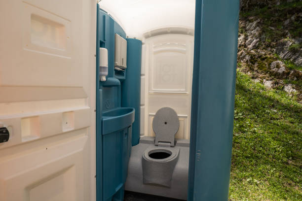 Types of Portable Toilets We Offer in Streetsboro, OH